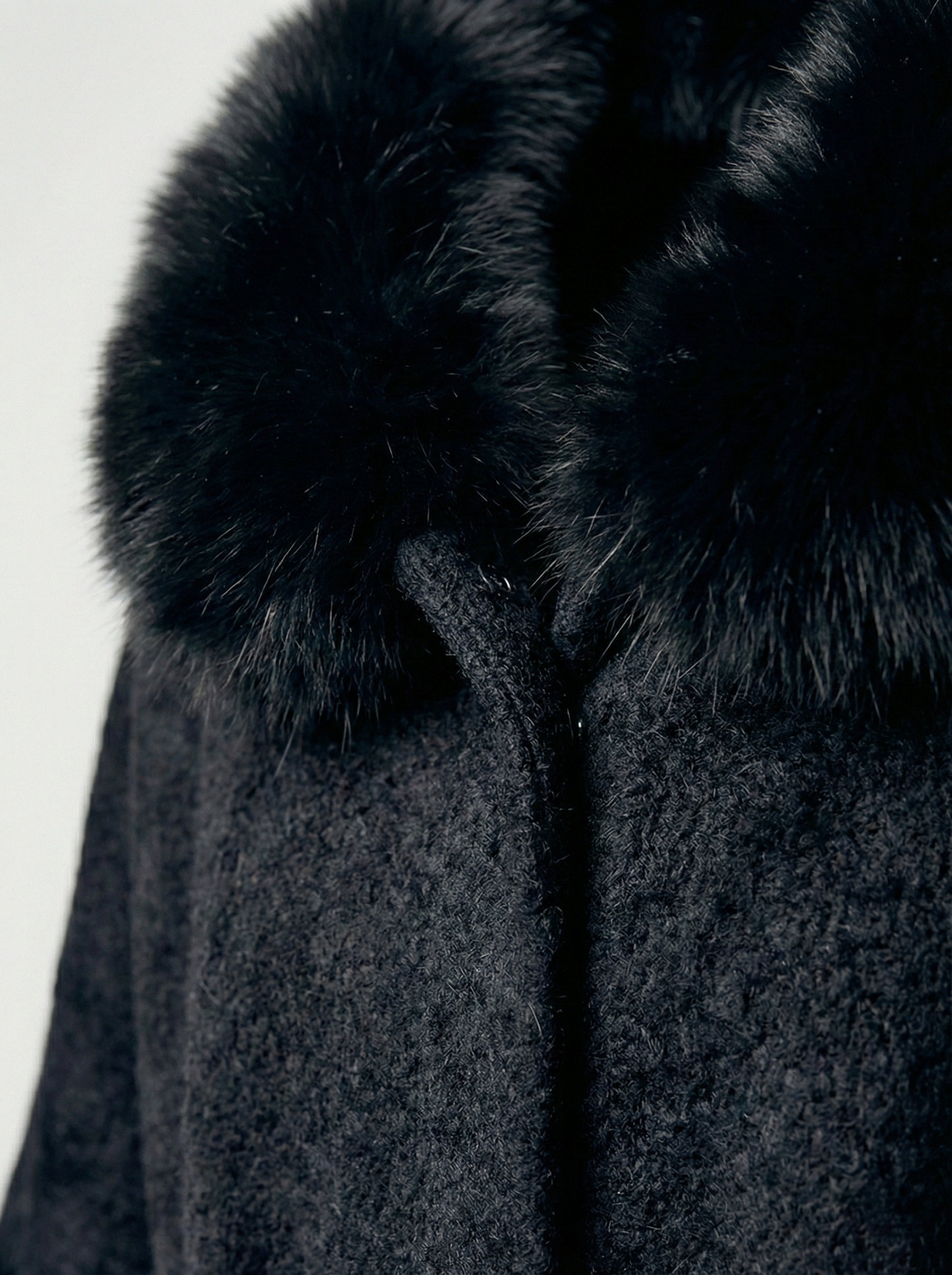 Noir Veil Cape