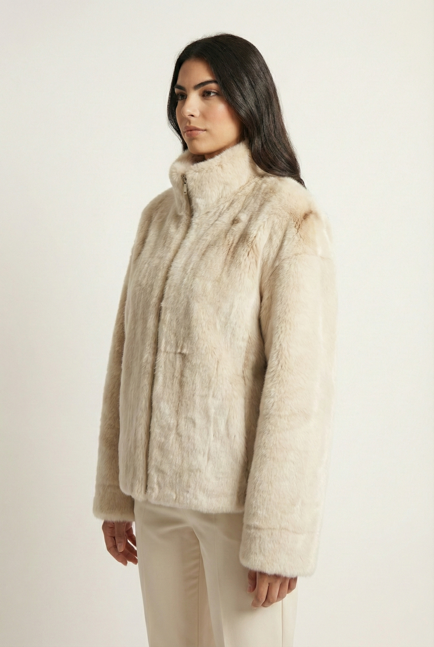 Élan Ivory Fur